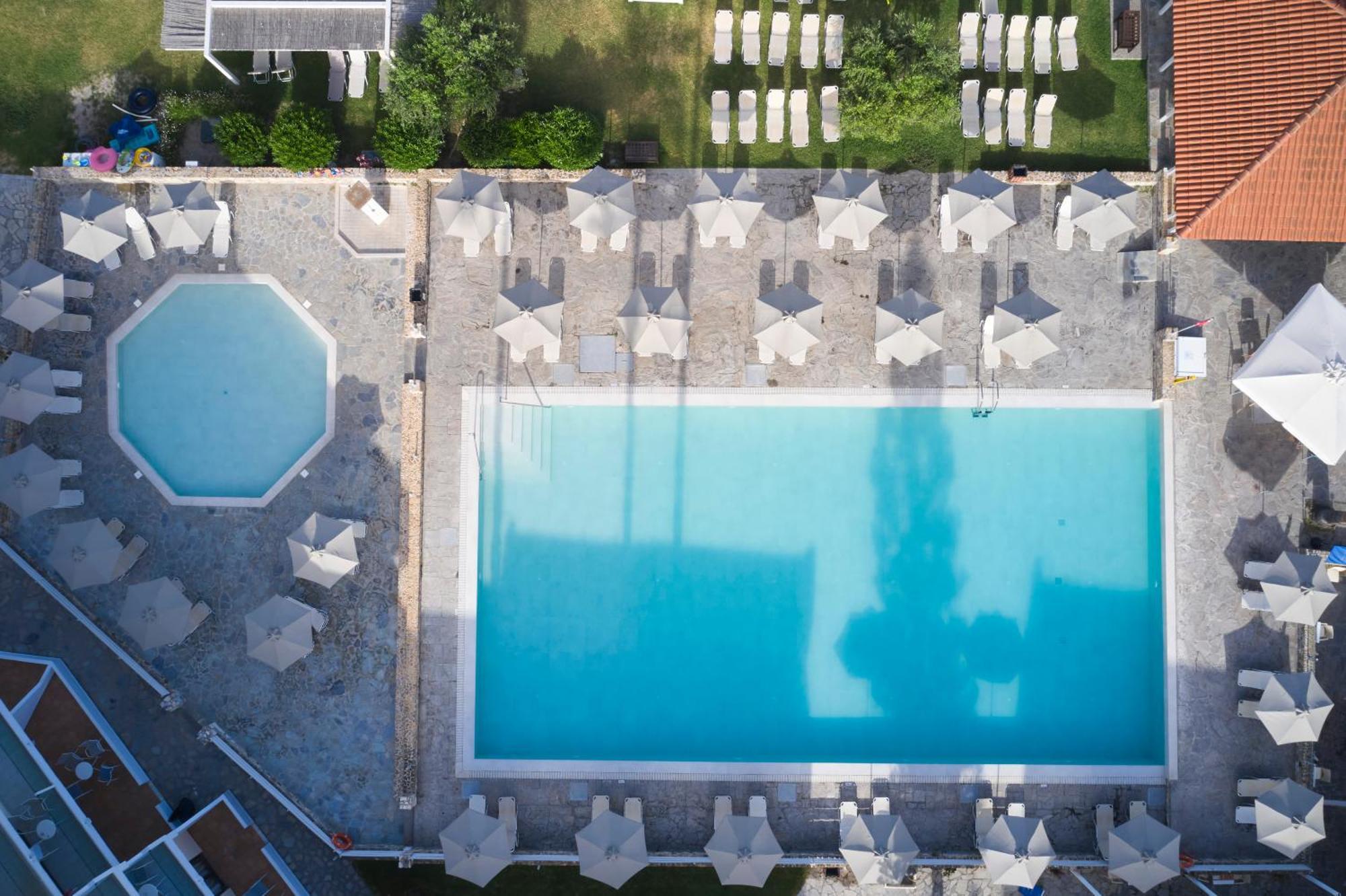 Atlantica Thalassa Hotel คอสทาวน์ ภายนอก รูปภาพ
